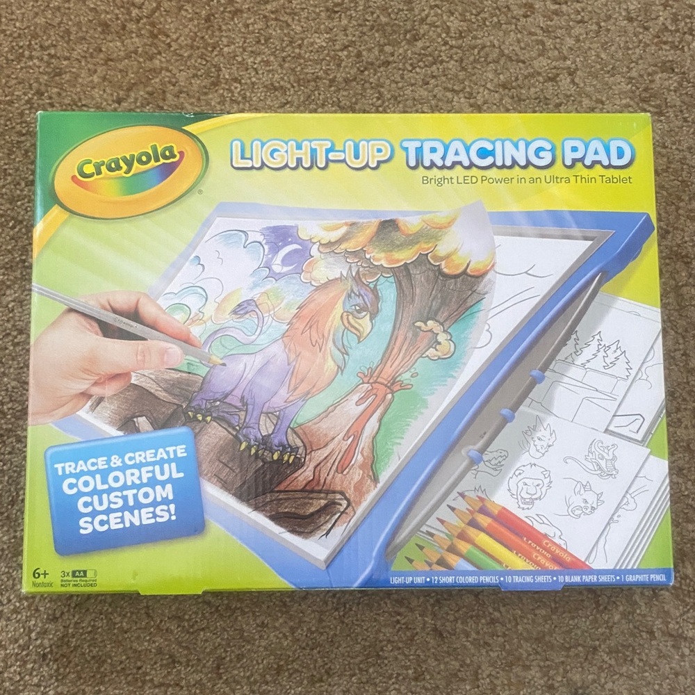 NWT Crayola Light-up Tracing Pad